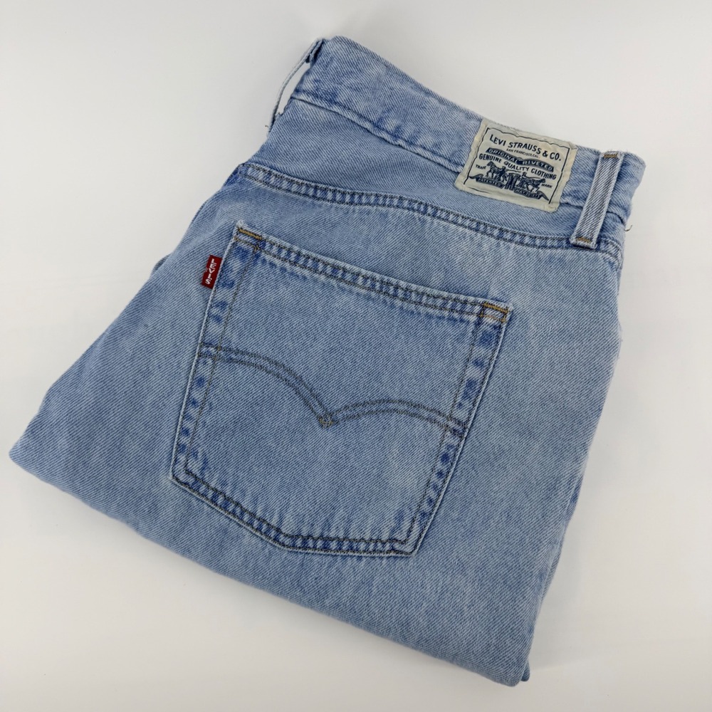 Levi's Loose Fit High Waisted Straight Leg Jeans Light Wash Blue 36x29 Cooling